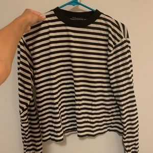 Brandy Melville long sleeve shirt